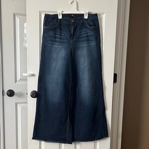 1822 Denim Flare Jeans in Deep Blue
